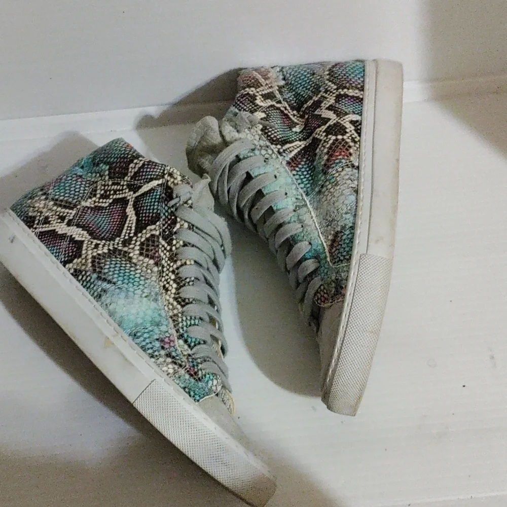 P448 Pastel Rainbow Snake Print Sneakers 38